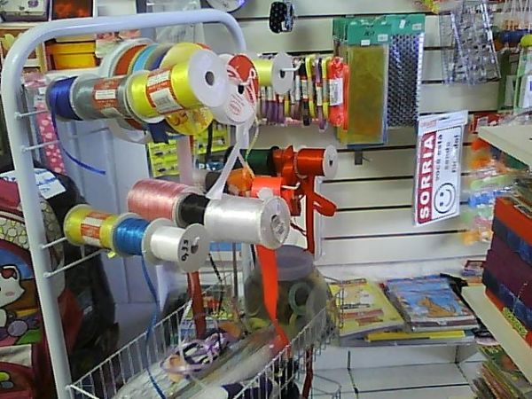 Elásticos, barbantes, fitas,...
